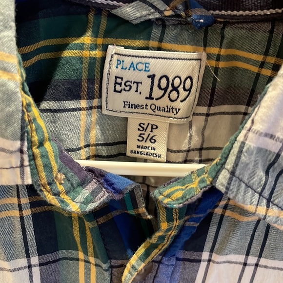 Plaid button down shirt - Picture 3 of 5